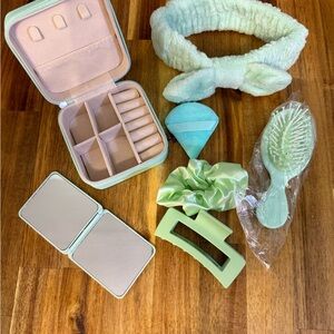Mint Green Hair and Jewelry Travel set
